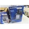 Image 4 : 5 New Heath Zenith Wall-Mount Outdoor Lights – Silver