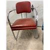 Image 11 : 2 Art Deco Cantilever Chairs with Armrests