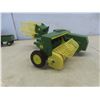 Image 16 : John Deere Metal Toy Tractor 7" × 12" × 8", with Haying Attachments