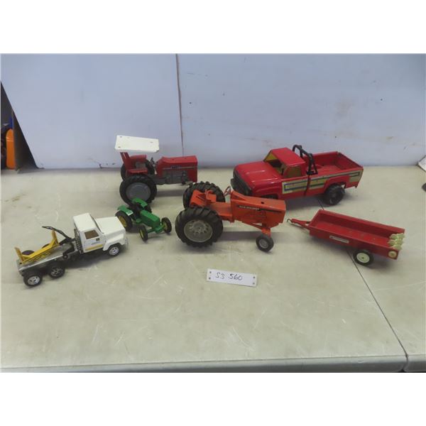 Toy Metal Trucks and Tractors: Massey Ferguson, Allis Chalmers, 