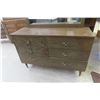 Image 3 : Dresser, 31"×46"×16", with Mirror, 32"×39"