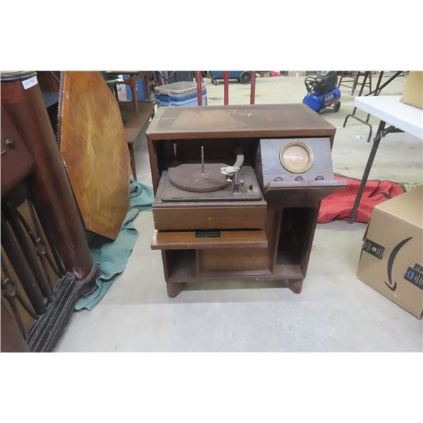 GE Cabinet-Radio Record Player