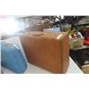 Image 2 : 4 Vintage Suitcases - 1 Set of 2 