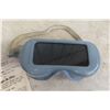 Image 2 : Original WWII Army Welding Goggles No. 74-G-77 with Case/Box