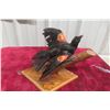 Image 4 : Taxidermy Wall Mount of a Red-Winged Male Blackbird