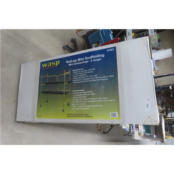New Wasp Roll-Up Mini Scaffolding 500lbs Capacity