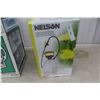 Image 5 : New Suncast Wall Mount Hose Reel, New Nelson 2 Gallon 