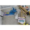 Image 3 : Spring Clamps, Wire Brush, Scrapers, Paint Brushes and 
