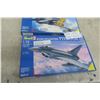 Image 4 : 3 Revell Plane + Zeplin Models 1:72 Scale 