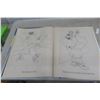 Image 8 : 2 Large Color Books with Poster : Looney Tunes and Space Jam 