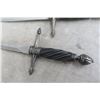 Image 3 : 2 Daggers 12 1/2'' Long with Stand and Case 