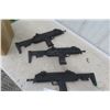 Image 1 : 3 MP7 Air Soft Guns 