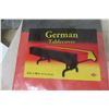 Image 9 : 3 Quality Pool Cues 2pce with 2 Cases , German Pool Table Cover 