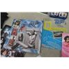 Image 8 : 007, Beatles, Pink Floyd, Kiss Books, Tshirts and More 