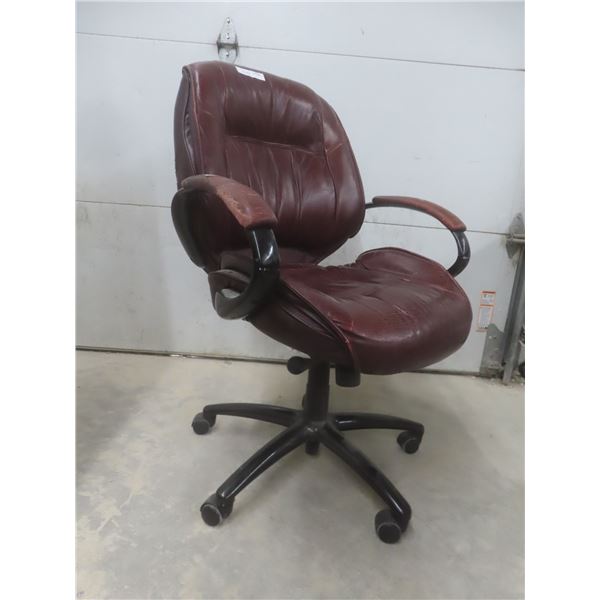 Leather Style Office Chair w/ Swivel and Rolling Casters