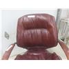Image 8 : Leather Style Office Chair w/ Swivel and Rolling Casters