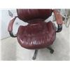 Image 9 : Leather Style Office Chair w/ Swivel and Rolling Casters