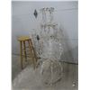Image 5 : 49" Light-Up Snowman and 29" Wood Stool