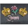 Image 2 : 25 Glass Rhinestone Brooches