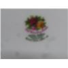 Image 4 : 6 Royal Albert Old Country Roses Cake Plates