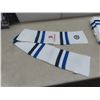 Image 2 : 10 New Winnipeg Jets Scarves