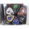 Image 7 : 24 Pkgs New Alien and Skull Guitar Picks w/ Store Display Rack