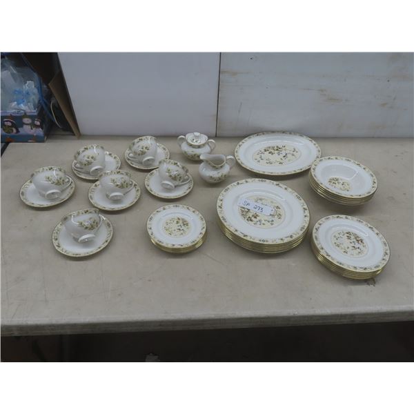 40-Piece Set of 6 Royal Doulton Mandalay