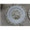 Image 5 : 40-Piece Set of 6 Royal Doulton Mandalay