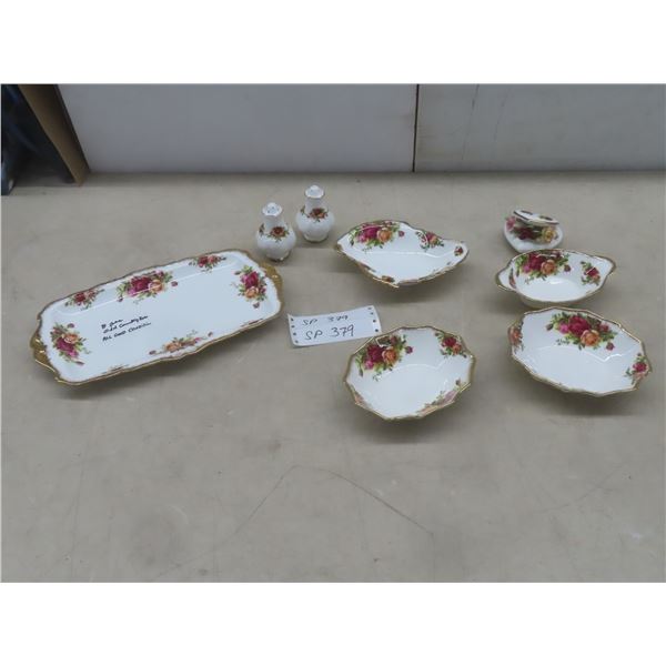 8-Piece Royal Albert Old Country Roses, Excellent Condition