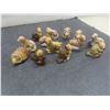 Image 3 : 40 Red Rose Tea Figurines