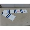 Image 2 : 5 New Winnipeg Jets Scarves