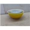 Image 5 : 3 Pyrex Nesting Bowls, 7" to 10-1/2"