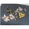 Image 4 : Vintage Jewelry – Rhinestone Brooches, Necklaces, Earrings, and More