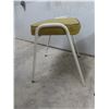 Image 3 : 4 Stacking Stools