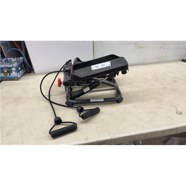 Sunny Health and Fitness Smart Twist Stepper Machine