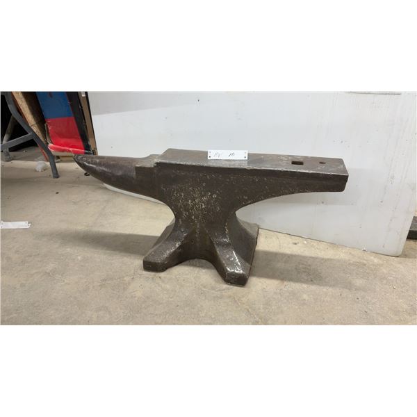 Very Large Anvil, 12-1/4" x 31-1/2" x 11-1/2", 255 lbs