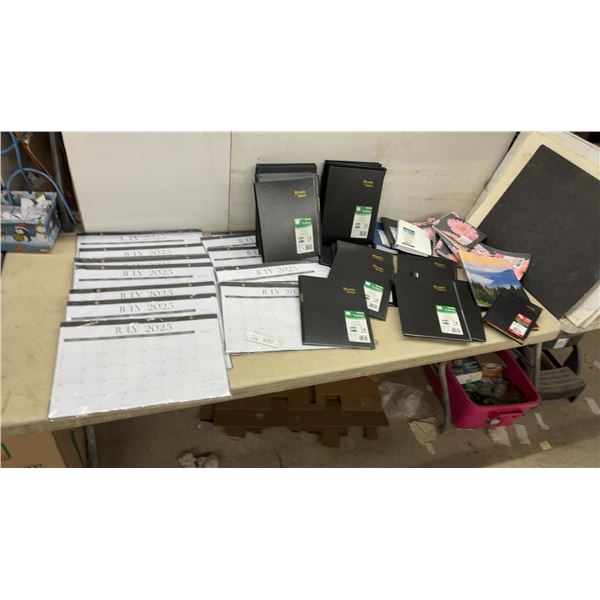 New/Outdated Desk Pads, Date Books, Agendas (2024–2025) – Good Colouring Paper for Kids