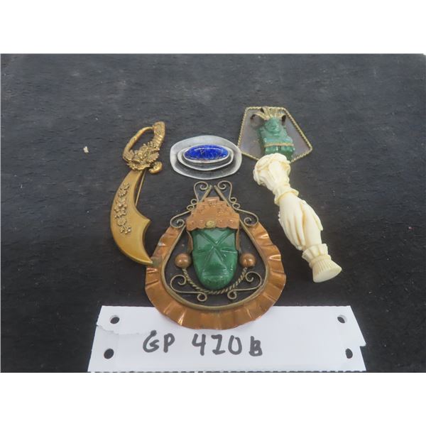 5 Fashion Brooches, 2 Copper Style