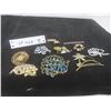 Image 7 : 10 Vintage Brooches