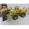 Image 7 : 4 Tonka Toys – Dump, Front End Loader, Grader