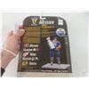 Image 4 : Vintage Edmonton Oilers Mark Messier McFarlane Figure w/ Stanley Cup