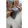 Image 2 : Heavy-Duty Black Leather Punching Bag w/ Chain Hanging System and D-Ring (Impact Fitness)