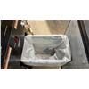 Image 3 : Whirlpool Trash Compactor w/ Slip-N-Grip Plastic Compactor Bags