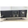 Image 10 : Realistic Navaho TRC-431 CB Base Station w/ Mic and Pearce-Simpson CB Radio