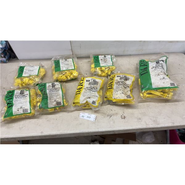 DARE Electric Fence Insulators – Assorted Wood Post and Tape Insulators, 8 Bags
