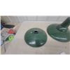 Image 2 : 3 Green Porcelain Enamel Industrial Light Shades