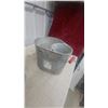 Image 5 : 4 Galvanized Metal Pails/Buckets Including Minnow Bucket, Various Sizes