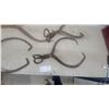 Image 5 : 4 Vintage Iron Ice Tongs, Assorted Sizes