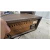 Image 7 : Vintage Cariole AM/FM/8-Track Stereo Receiver w/ Pair of Matching Speakers, Wood Cabinet