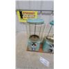 Image 3 : 2 Vintage Turquoise 1¢ Gumball/Candy Vending Machines on Wood Base w/ Key